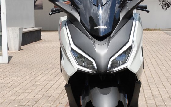 Gebrauchtmotorrad Honda Forza 125 - Bild 13