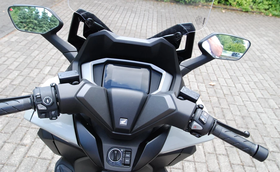 Offer Honda Forza 125 Bild 6: Offer Honda Forza 125