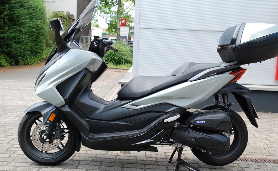 Offer Honda Forza 125 Bild 8: Offer Honda Forza 125