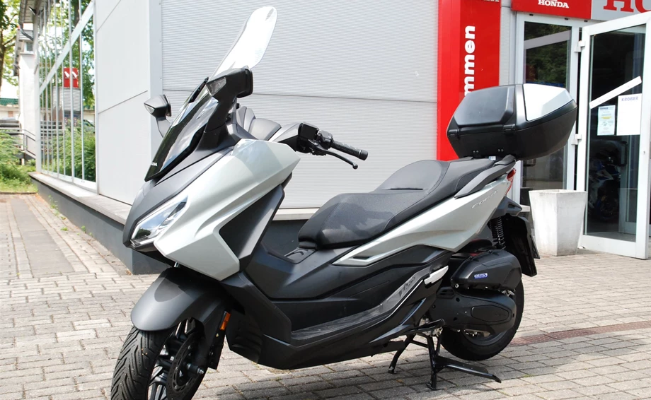 Offer Honda Forza 125 Bild 7: Offer Honda Forza 125