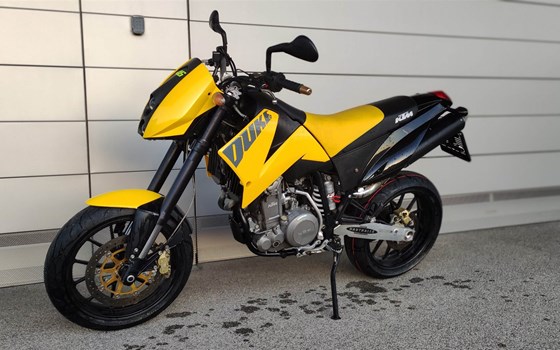 Gebrauchtmotorrad KTM 640 LC4 Supermoto - Bild 1 Gebrauchtmotorrad KTM 640 LC4 Supermoto - Bild 1
