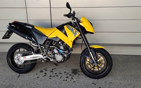 Gebrauchtmotorrad KTM 640 LC4 Supermoto - Bild 2 Gebrauchtmotorrad KTM 640 LC4 Supermoto - Bild 2
