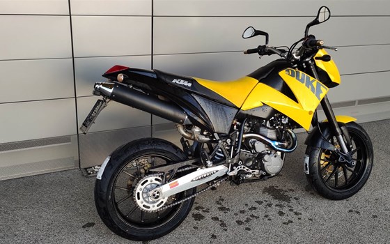 Gebrauchtmotorrad KTM 640 LC4 Supermoto - Bild 3 Gebrauchtmotorrad KTM 640 LC4 Supermoto - Bild 3