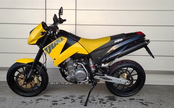 Gebrauchtmotorrad KTM 640 LC4 Supermoto - Bild 5 Gebrauchtmotorrad KTM 640 LC4 Supermoto - Bild 5