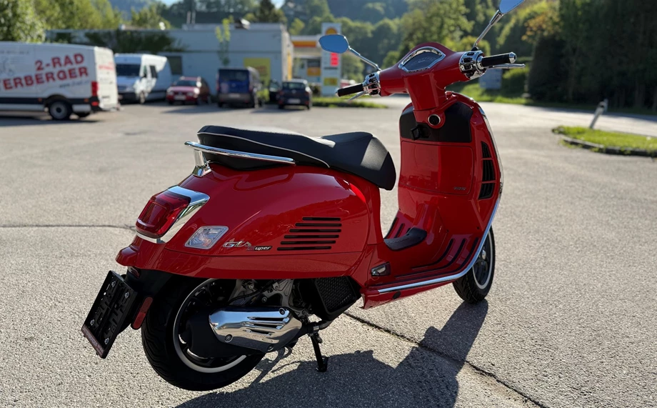 Angebot Vespa GTS 125 Super Bild 3: Angebot Vespa GTS 125 Super