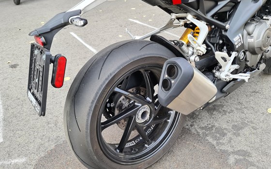 Gebrauchtmotorrad Triumph Speed Triple 1200 RS - Bild 3 Gebrauchtmotorrad Triumph Speed Triple 1200 RS - Bild 3