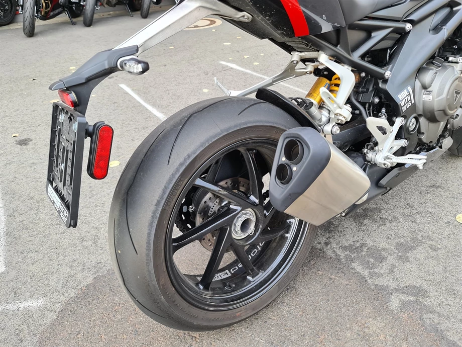 Angebot Triumph Speed Triple 1200 RS Bild 3: Angebot Triumph Speed Triple 1200 RS