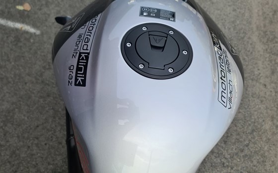 Gebrauchtmotorrad Triumph Speed Triple 1200 RS - Bild 6 Gebrauchtmotorrad Triumph Speed Triple 1200 RS - Bild 6