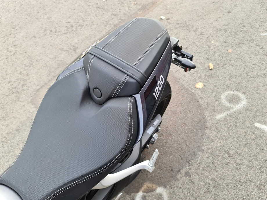 Angebot Triumph Speed Triple 1200 RS Bild 8: Angebot Triumph Speed Triple 1200 RS
