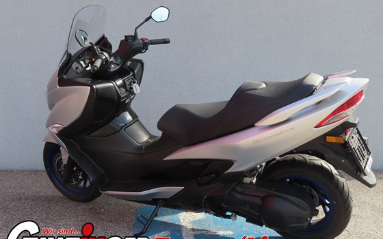 Gebrauchtmotorrad Suzuki Burgman 400 - Bild 3 Gebrauchtmotorrad Suzuki Burgman 400 - Bild 3