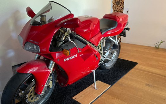 Gebrauchtmotorrad Ducati 748 - Bild 4 Gebrauchtmotorrad Ducati 748 - Bild 4