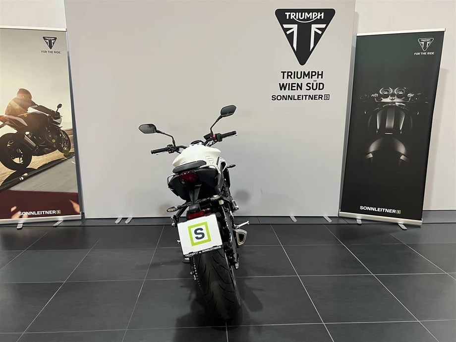 Angebot Triumph Street Triple 765 R A2 Bild 4: Angebot Triumph Street Triple 765 R A2