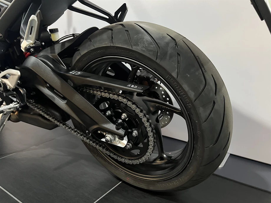 Angebot Triumph Street Triple 765 R A2 Bild 6: Angebot Triumph Street Triple 765 R A2