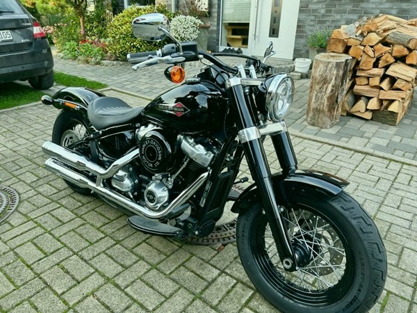 Gebrauchtmotorrad Harley-Davidson Softail Slim FLSL