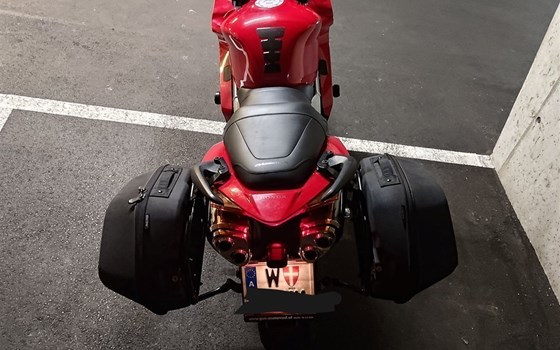 Gebrauchtmotorrad Honda VFR 800 F - Bild 3