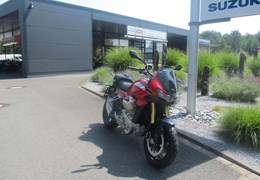 Neumotorrad Moto Guzzi V100 Mandello