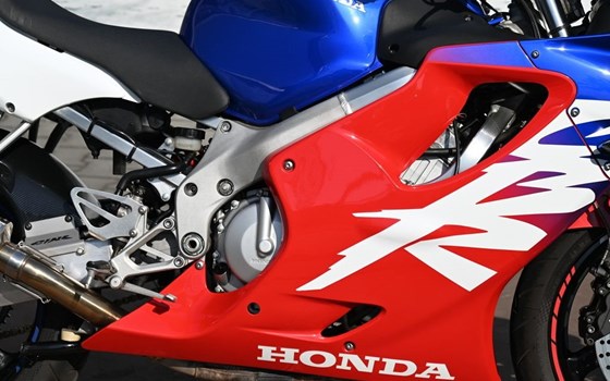 Gebrauchtmotorrad Honda CBR 600 F - Bild 3
