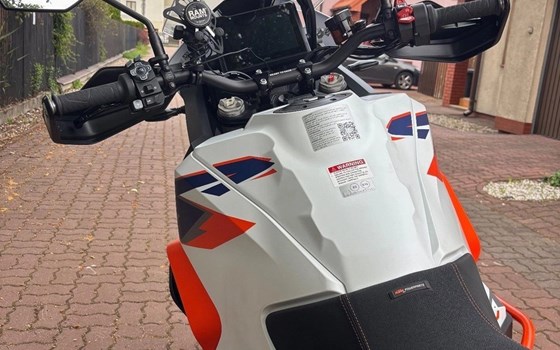 Gebrauchtmotorrad KTM 1290 Super Adventure R - Bild 3 Gebrauchtmotorrad KTM 1290 Super Adventure R - Bild 3