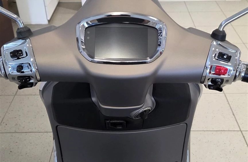 Angebot Vespa GTS 310 SuperTech Bild 3: Angebot Vespa GTS 310 SuperTech