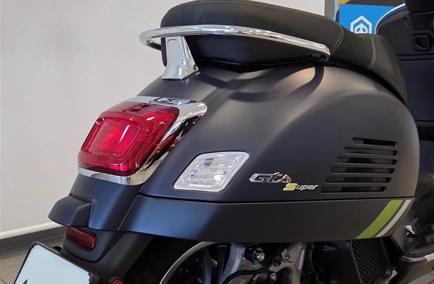 Angebot Vespa GTS 125 Super Tech Bild 2: Angebot Vespa GTS 125 Super Tech