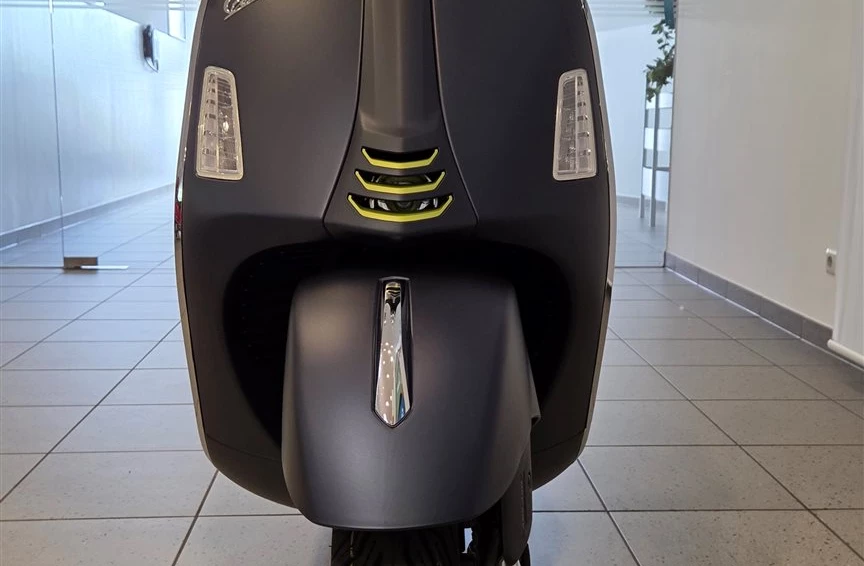 Angebot Vespa GTS 125 Super Tech Bild 4: Angebot Vespa GTS 125 Super Tech