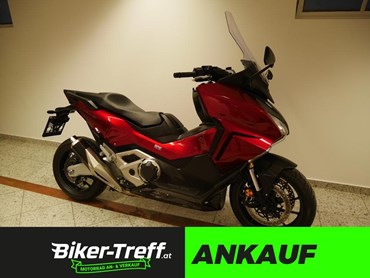 Honda Forza 750