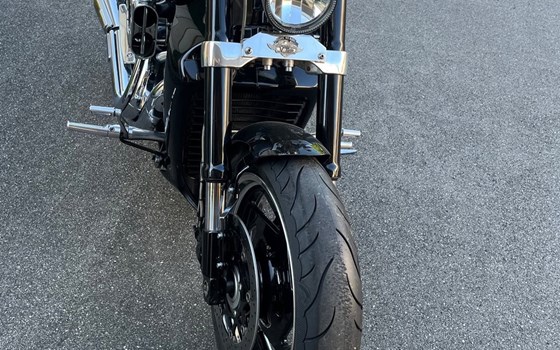 Gebrauchtmotorrad Suzuki Intruder M1800R - Bild 4 Gebrauchtmotorrad Suzuki Intruder M1800R - Bild 4