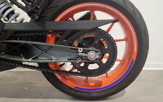 Gebrauchtmotorrad KTM 390 Duke - Bild 14