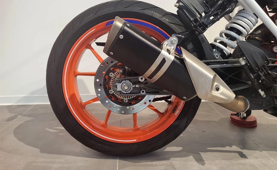 Angebot KTM 390 Duke Bild 6: Angebot KTM 390 Duke