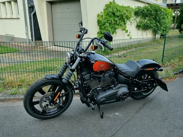 Gebrauchtmotorrad Harley-Davidson Softail Street Bob FXBB