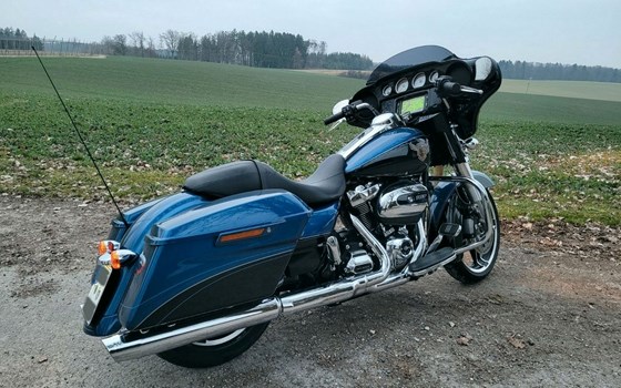 Gebrauchtmotorrad Harley-Davidson Street Glide FLHX - Bild 9