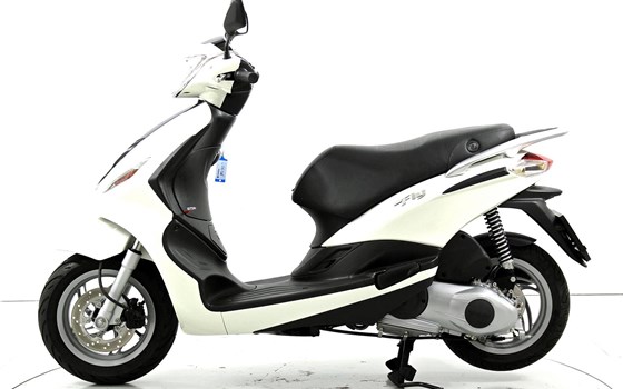 Motorrad Occasion Piaggio Fly 125 - Bild 5