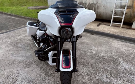 Gebrauchtmotorrad Harley-Davidson CVO Street Glide FLHXSE - Bild 7