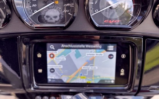 Gebrauchtmotorrad Harley-Davidson CVO Street Glide FLHXSE - Bild 9