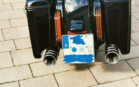 Gebrauchtmotorrad Harley-Davidson CVO Street Glide FLHXSE - Bild 3