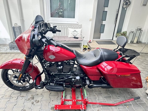 Gebrauchtmotorrad Harley-Davidson Touring Street Glide Special FLHXS