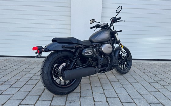 Neufahrzeug Hyosung GV 125i S Aquila EVO ABS - Bild 3