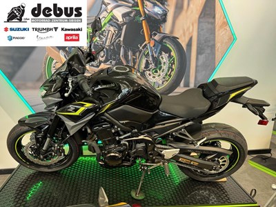 Z900