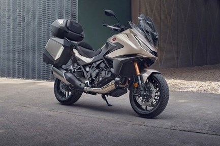 Honda NT1100 DCT Electronic Suspension
