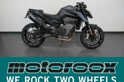 KTM 890 Duke L