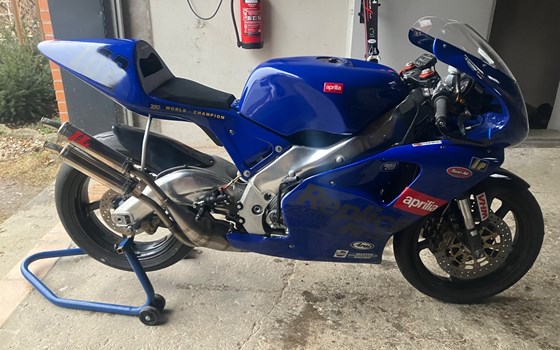 Gebrauchtmotorrad Aprilia RS 250 Replica/Racing - Bild 2 Gebrauchtmotorrad Aprilia RS 250 Replica/Racing - Bild 2