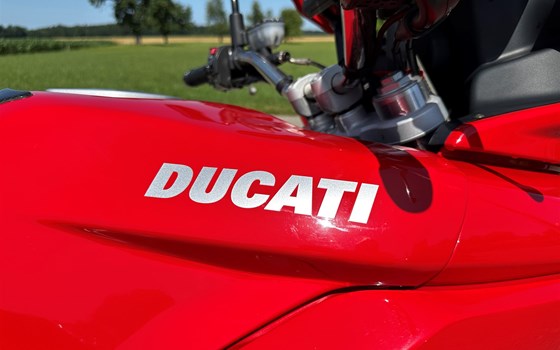 Gebrauchtmotorrad Ducati Multistrada 1100 - Bild 9 Gebrauchtmotorrad Ducati Multistrada 1100 - Bild 9