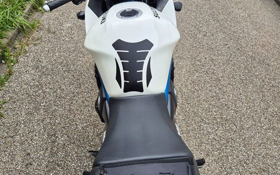 Gebrauchtmotorrad Suzuki Bandit 650S - Bild 4 Gebrauchtmotorrad Suzuki Bandit 650S - Bild 4