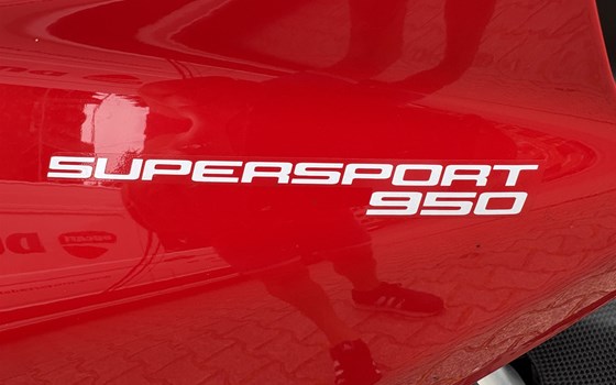 Gebrauchtmotorrad Ducati SuperSport 950 - Bild 11