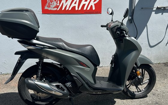 Gebrauchtmotorrad Honda SH150i - Bild 2 Gebrauchtmotorrad Honda SH150i - Bild 2