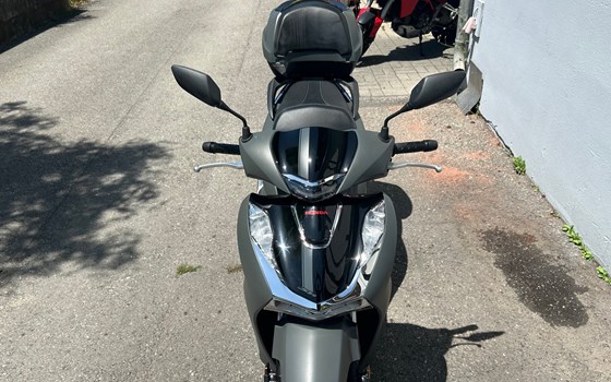 Gebrauchtmotorrad Honda SH150i - Bild 7 Gebrauchtmotorrad Honda SH150i - Bild 7