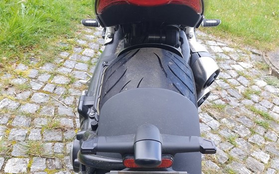 Motorrad Occasion Triumph Rocket 3 GT - Bild 2