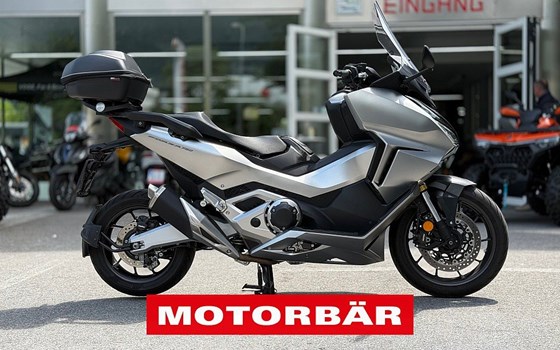 Gebrauchtmotorrad Honda Forza 750 - Bild 2 Gebrauchtmotorrad Honda Forza 750 - Bild 2