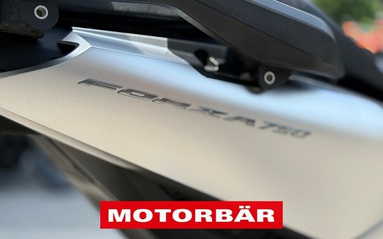 Gebrauchtmotorrad Honda Forza 750 - Bild 8 Gebrauchtmotorrad Honda Forza 750 - Bild 8