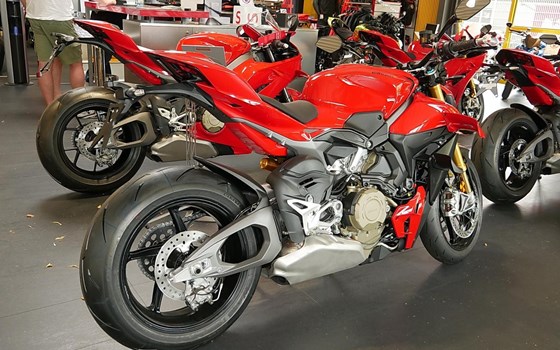 Neufahrzeug Ducati Streetfighter V4 S - Bild 2